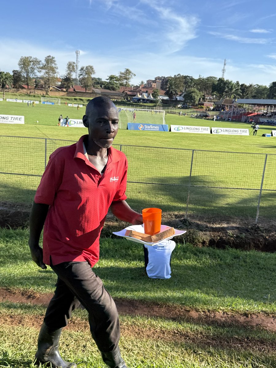 ⁦<a href="/_papawere/">PAPA WERE SALIM🇺🇬</a>⁩ every Villa fan is served tea and bread at wankulukuku during ⁦<a href="/SCVillaJogoo/">SC Villa</a>⁩ games, we thank you Omar Mandela, ⁦<a href="/MosesMagogo/">Moses Hassim Magogo</a>⁩