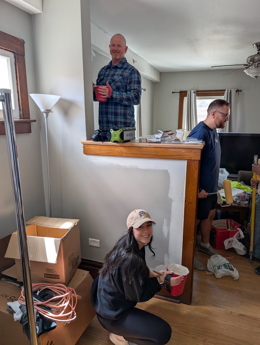 This spring, Ardeo had the pleasure of giving back to our community in two very special ways. Thank you to the West Suburban Community Pantry in Woodridge and the Midwest Shelter for Homeless Veterans in Wheaton, for all that you do!