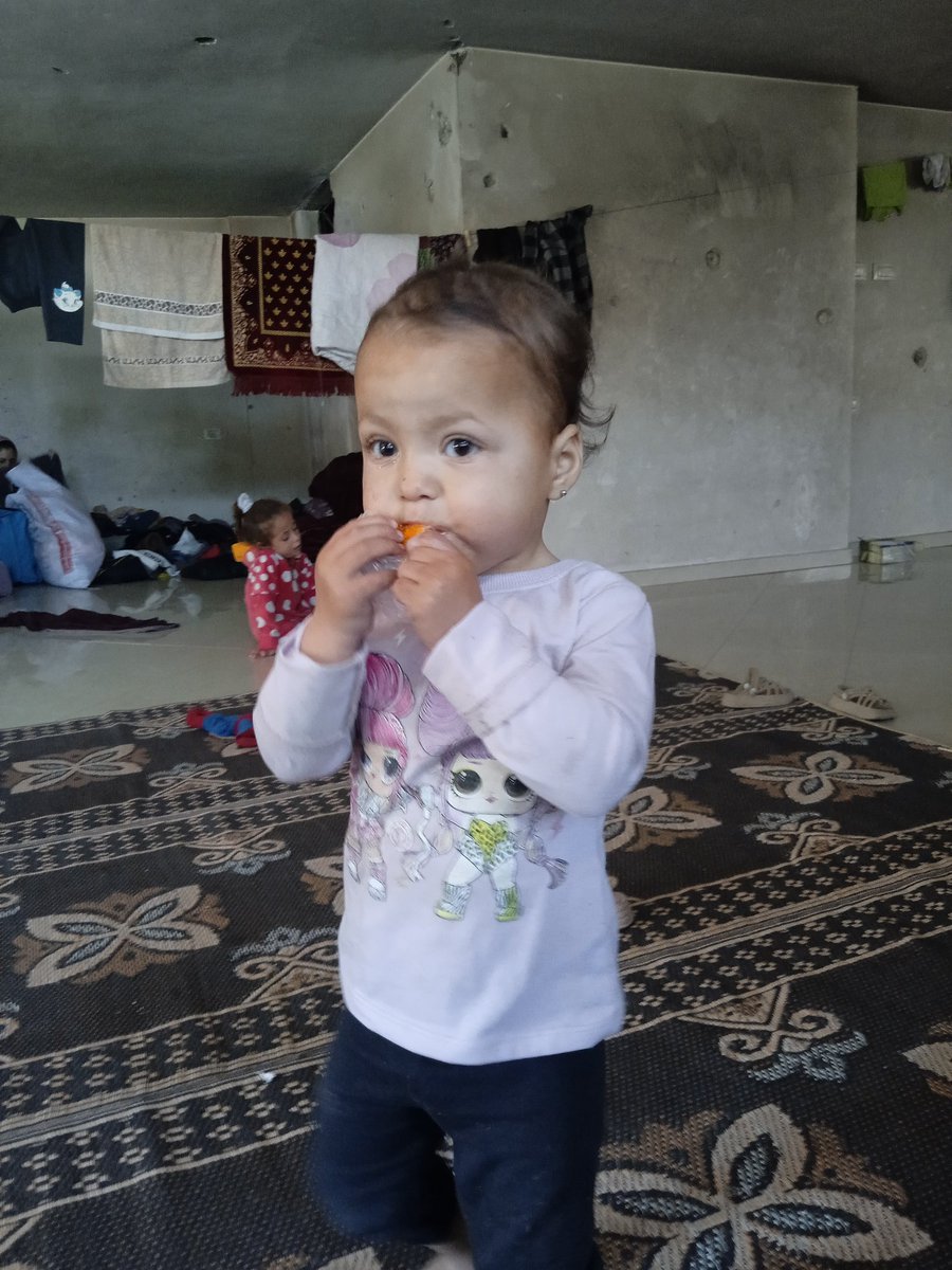 Dalia_qandeel's tweet image. chuffed.org/project/help-d…

I’m heartbroken for these innocent children
They are so hungry, they drink cold water just to fill their empty stomachs.  
I’m caring for 8 children on my own.  
Please, they need you. We haven’t received any donations at all. 😭💔  
#Gaza #HelpChildren