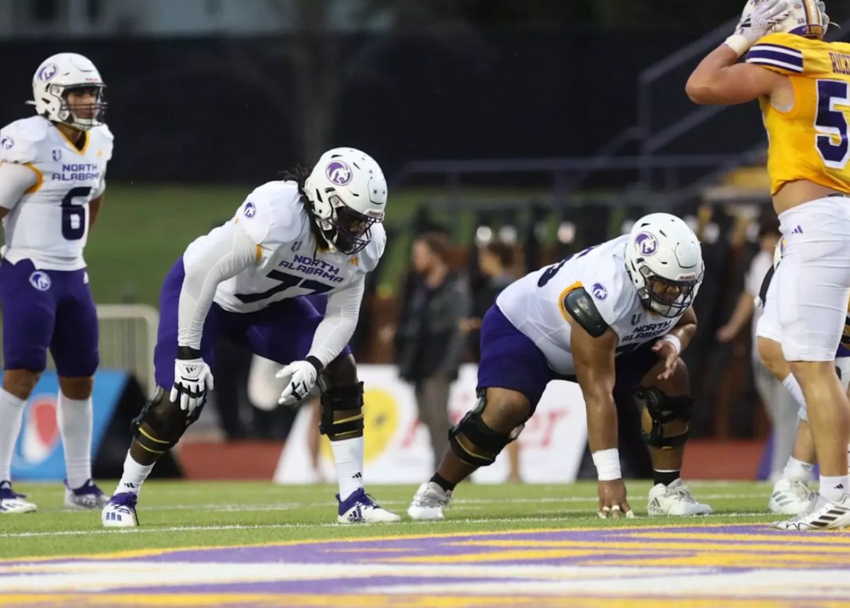 Colby Blackwell (@blackwellcolby) on Twitter photo #AGTG Blessed to receive my first offer from the University of North AlabamaβΌοΈβΌοΈ <a href="/UNAFootball/">North Alabama Football</a> <a href="/DeLockett/">Coach De'Von Lockett</a> <a href="/BrentDearmon/">Brent Dearmon</a> <a href="/coach_thomas70/">Ben Thomas</a> <a href="/Ben_HamnerUNA/">Ben Hamner</a> <a href="/WillComerUNA/">Will Comer</a> <a href="/coachcwell4/">Kyle Caldwell</a> <a href="/ElCoHighAthlete/">Elmore County High School Athletics</a> <a href="/Madhousefit/">Madhouse Training</a> #AGTG Blessed to receive my first offer from the University of North AlabamaβΌοΈβΌοΈ <a href="/UNAFootball/">North Alabama Football</a> <a href="/DeLockett/">Coach De'Von Lockett</a> <a href="/BrentDearmon/">Brent Dearmon</a> <a href="/coach_thomas70/">Ben Thomas</a> <a href="/Ben_HamnerUNA/">Ben Hamner</a> <a href="/WillComerUNA/">Will Comer</a> <a href="/coachcwell4/">Kyle Caldwell</a> <a href="/ElCoHighAthlete/">Elmore County High School Athletics</a> <a href="/Madhousefit/">Madhouse Training</a>