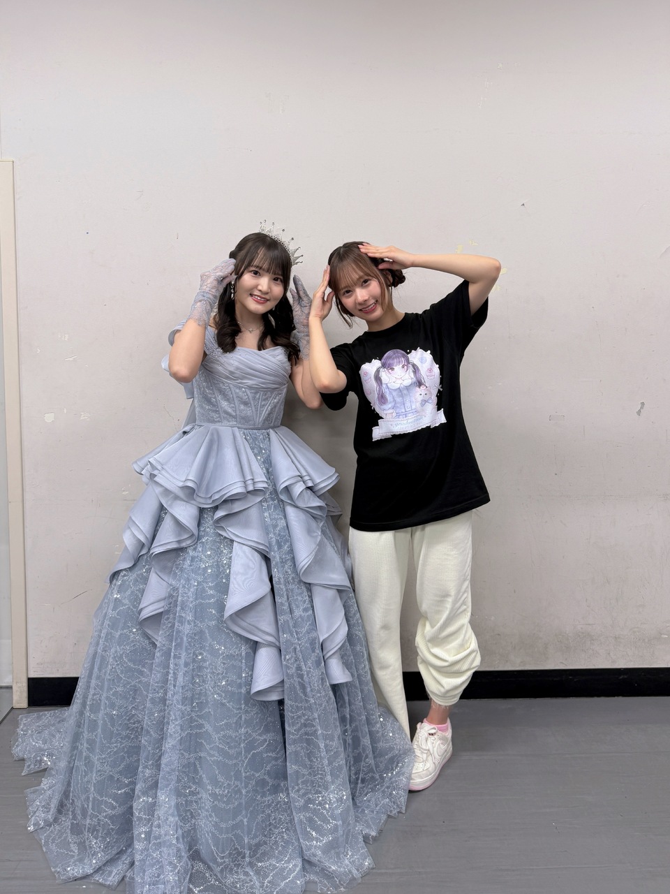 【最終値下げ】(直筆サイン有)石塚瑶季 HappyMagicalTour コンプ Grju5AlboAIWdLD.jpg