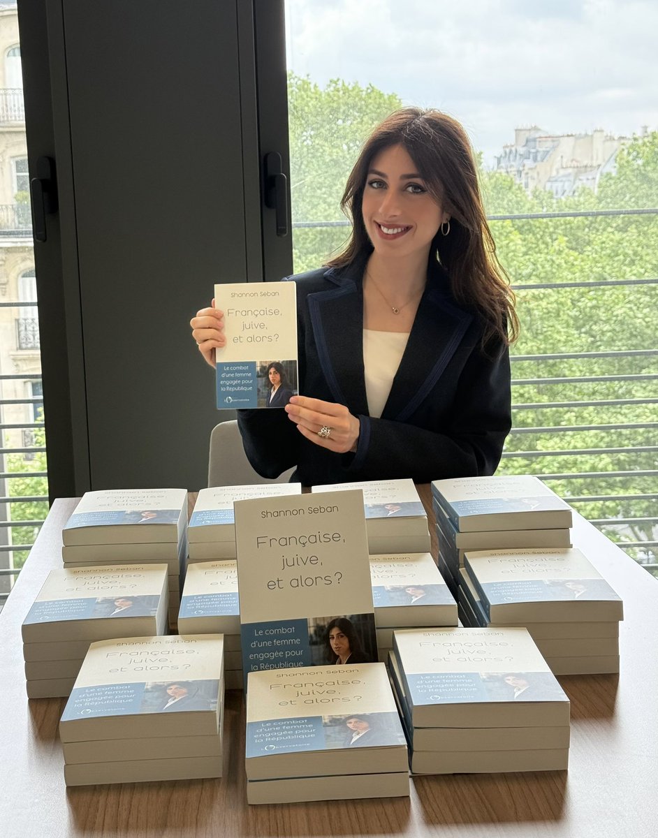 ShannonSeban's tweet image. Il est arrivé… C’est avec une grande émotion que je vous annonce la sortie de mon premier ouvrage « Française, juive, et alors ? » aux @EdLObservatoire le 21 mai prochain. 📚

Enfant de Seine-Saint-Denis où je suis élue aujourd’hui, pleine d’idéaux, je n’avais jamais souhaité…