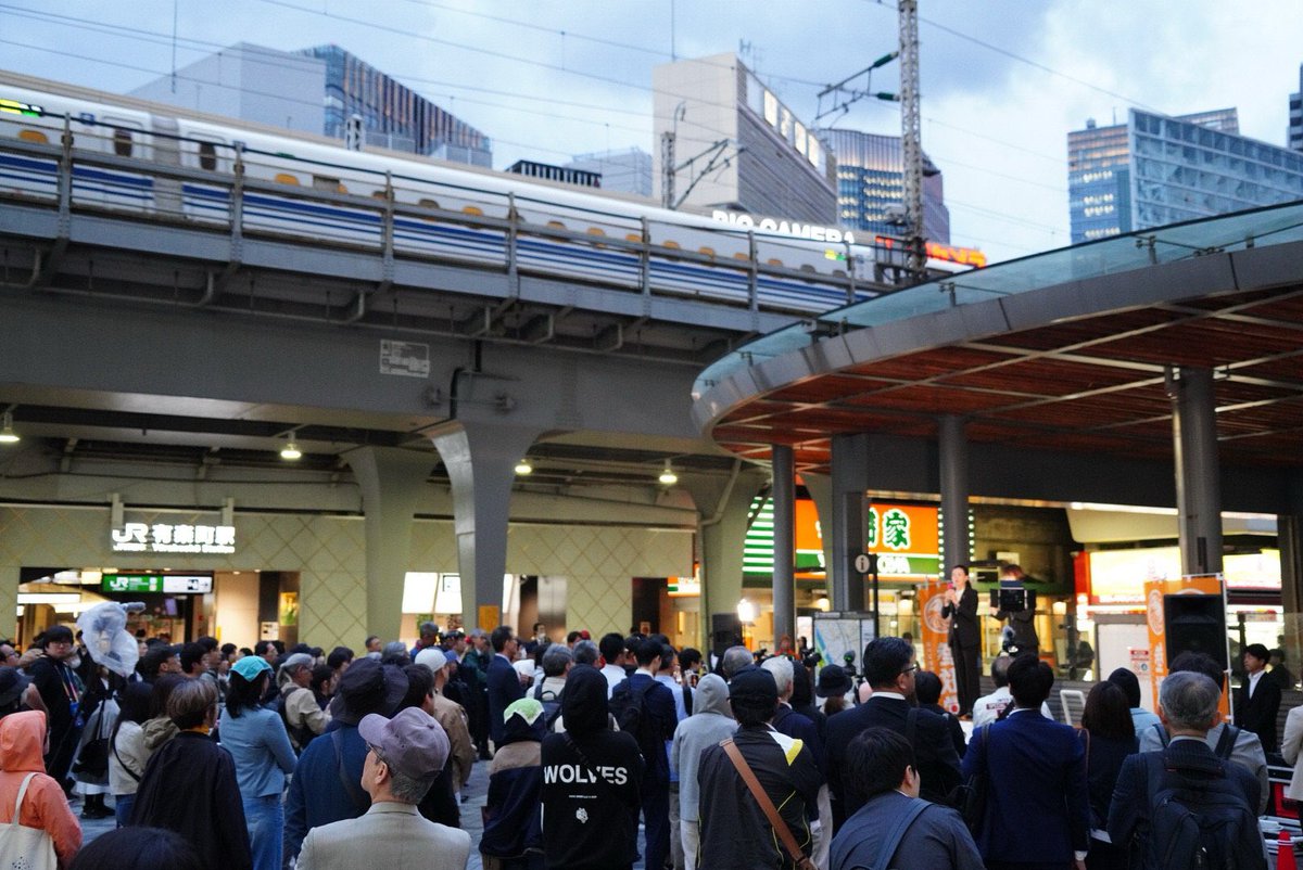 今日は有楽町に舞い戻りました。
改めて自分の演説を聴くとため息ばかりですが…
皆様の優しさに支えられていることに心から感謝申し上げます。現場の皆様、YouTubeご覧の皆様にも感謝し、日々精進してまいります。
あっという間の代表選、開票は9日です！