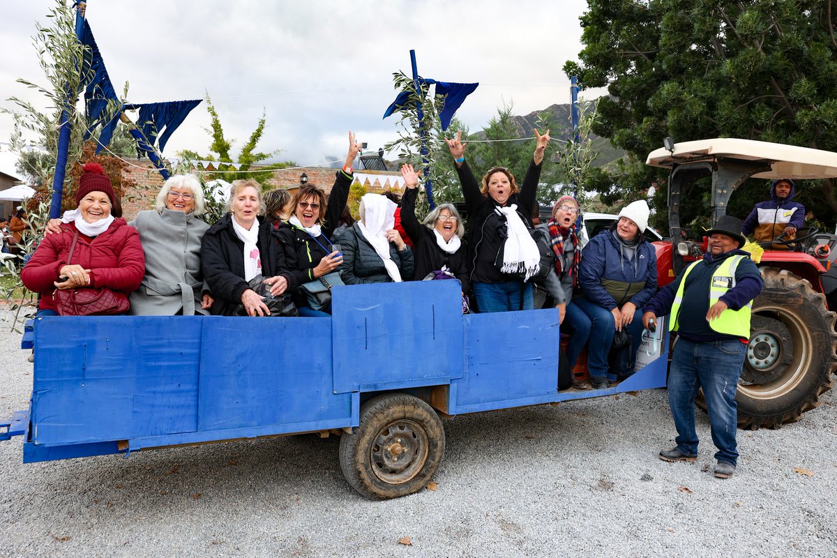 thenewspapersa's tweet photo. The #Nuy ValleyFestival is back on 10 May 2025 โ wine, olives, live music, trail runs, and family fun in one of the Capeโs most scenic spots. Donโt miss it!
๐https://t.co/nsYBC5eUpu
#NuyValleyFestival #WesternCape https://t.co/RkllTGm1xH