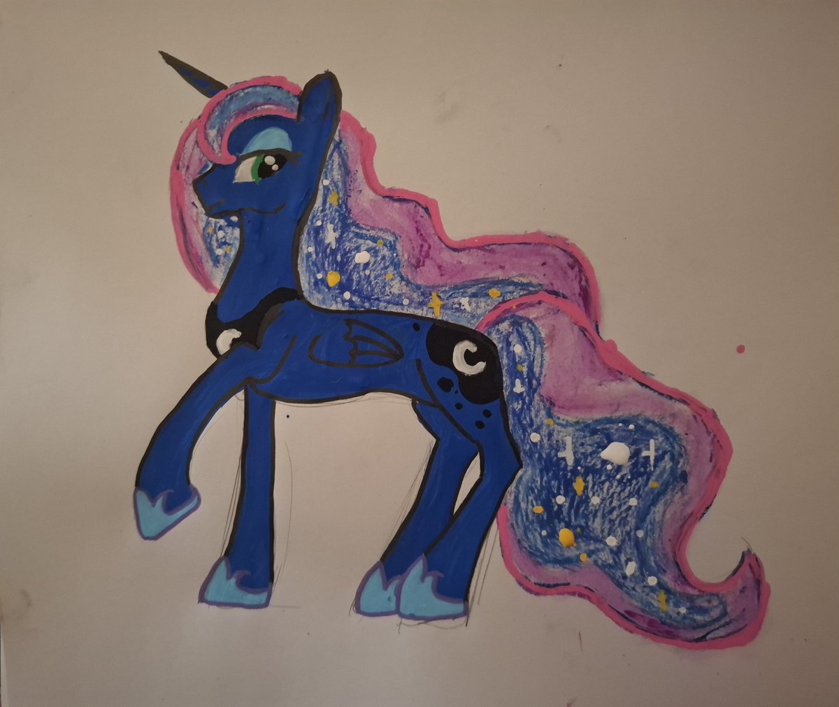CelestialHowls's tweet image. i drew princess luna
(i used those kind of pens for the first time pls don't be mean)
#mlpfim #art #ArtistOnTwitter