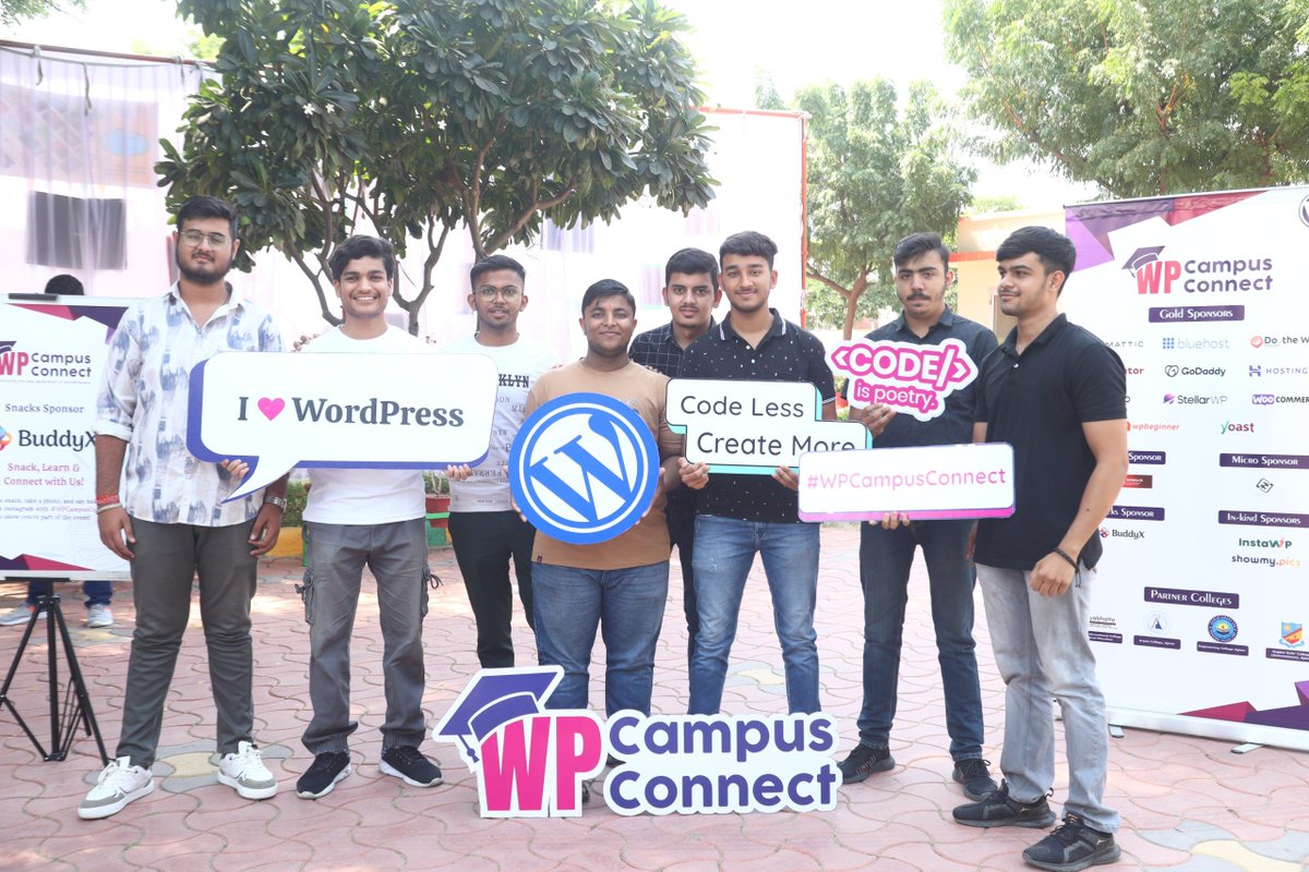 WordPress's tweet photo. Exciting news! WordPress Campus Connect is now an official event series after a successful pilot. With hands-on training, meetups, and scholarships, we’re building a vibrant community for students. Join us as we expand opportunities in WordPress education! https://t.co/3I02gHU0s4