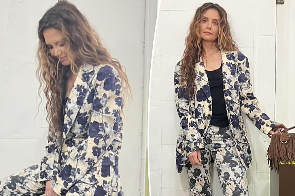 Katie Holmes makes a major change to her signature look for show premiere party trib.al/HffT5IW