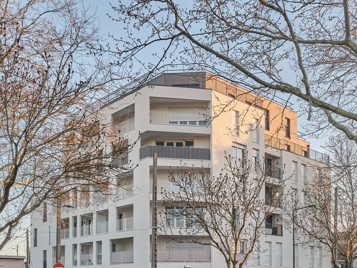 Erigere Officiel (@erigereofficiel) on Twitter photo 🏡 #Livraison | À Livry-Gargan (93), #Erigere renforce sa présence avec 26 logements certifiés NF Habitat, en VEFA avec <a href="/UnitiHabitat/">UNITI Habitat</a>
Une architecture soignée signée #LAtelierArchitectes, pensée pour offrir volumes généreux et lumière naturelle dans chaque logement 💥☀️ 🏡 #Livraison | À Livry-Gargan (93), #Erigere renforce sa présence avec 26 logements certifiés NF Habitat, en VEFA avec <a href="/UnitiHabitat/">UNITI Habitat</a>
Une architecture soignée signée #LAtelierArchitectes, pensée pour offrir volumes généreux et lumière naturelle dans chaque logement 💥☀️