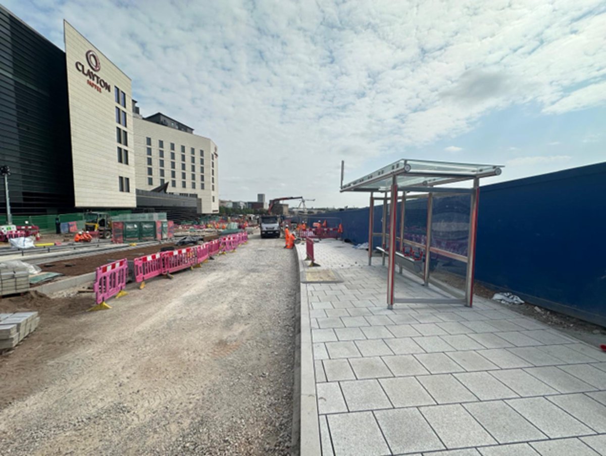 This week in Birmingham, Albert Street tram stop paving has been completed, whilst across the road outside Clayton Hotel the bus stop works and paving continue.