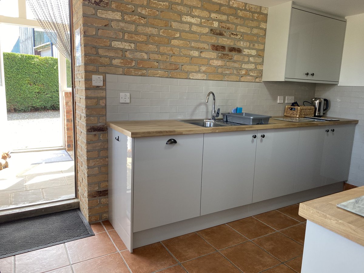 Delighted to be welcoming guests today in our newly refurbished Stable Cottage!
#stablecottage #refurb