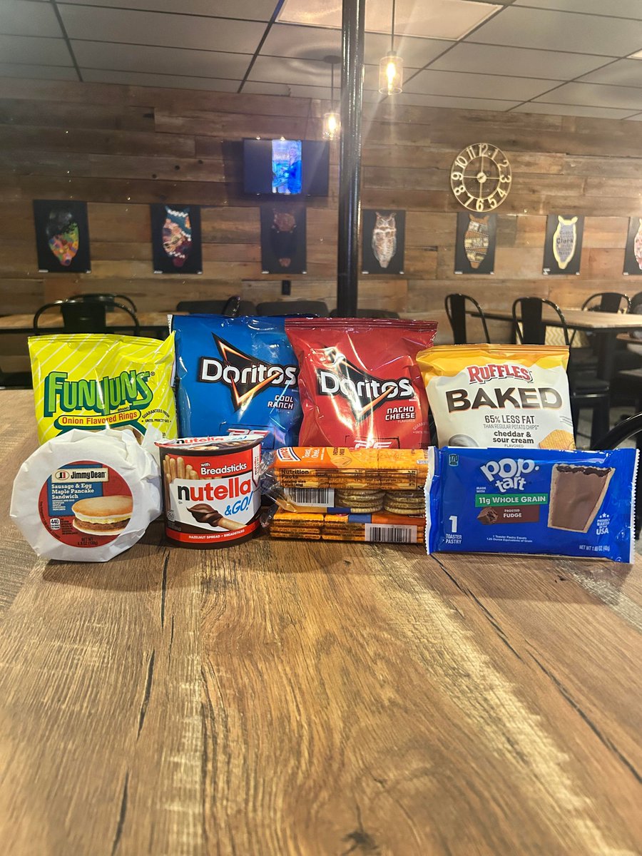 Want some of your favorite snacks for cheap? Come to The Nest and grab a delicious snack on sale💸 !! Chips, crackers, and pop tarts are only $0.25, and Nutella and Go's and breakfast sandwiches are only a $1.00!! Hurry and get some before we close up for the year!🦉