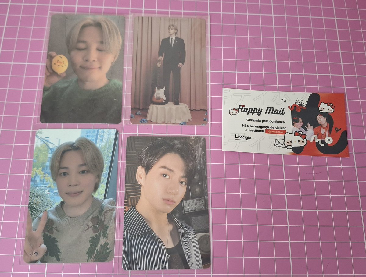 feedback super positivo p/<a href="/jikoocollect/">liv gom 🍄</a> que me vendeu esses pcs dos jikook 💕
o processo de compra foi muito tranquilo, eles chegaram bem embalados e com vários mimos fofos da hello kitty