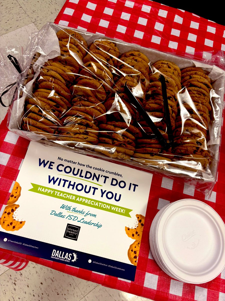 What a sweet treat for Teacher Appreciation Week! Thank you Dallas ISD for your love and support! <a href="/LfalconLisa/">Lisa Falcon</a> <a href="/dallasschools/">Dallas ISD</a> <a href="/DallasISDSupt/">Dr. Stephanie S. Elizalde</a> <a href="/urbanparkes/">Urban Park STEAM Academy</a> @MRamirezDISD <a href="/THuittDISD/">Tiffany Huitt</a>