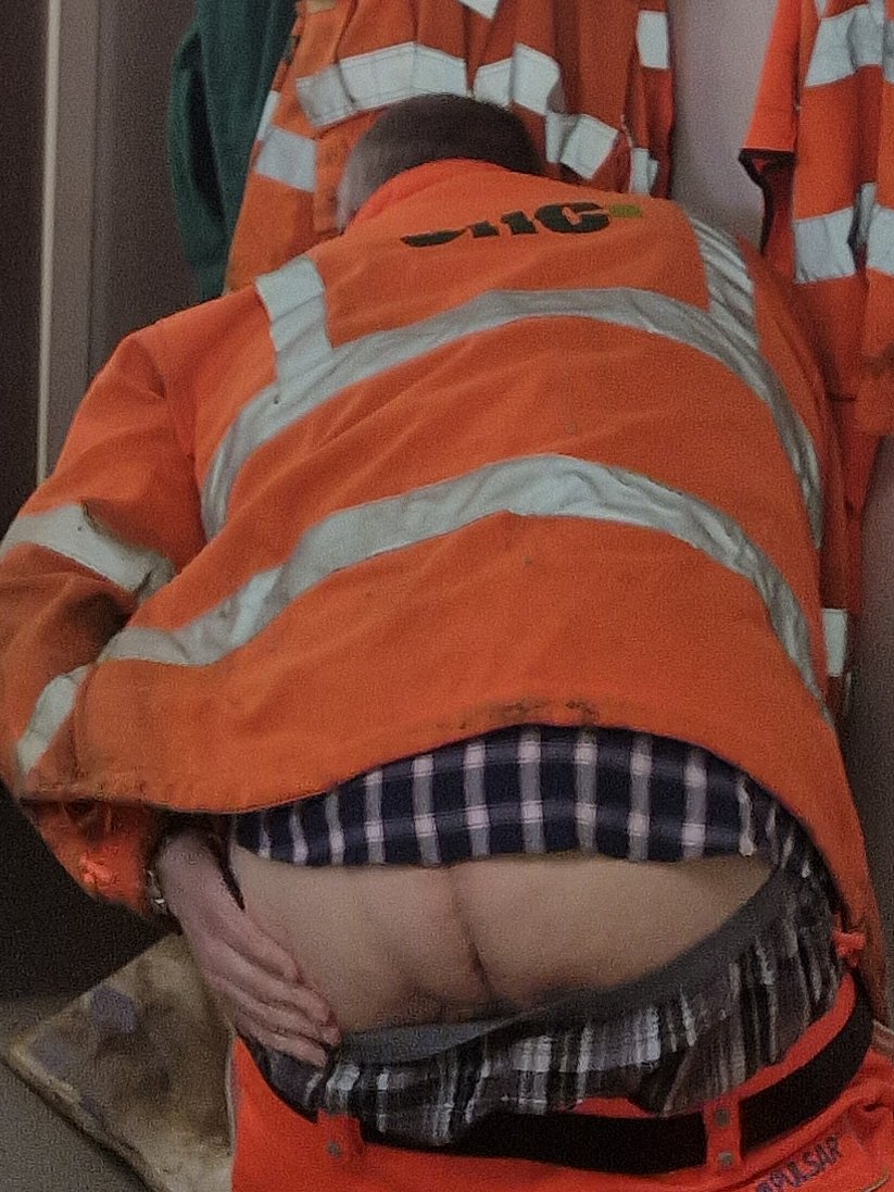 who wants to fill a hole