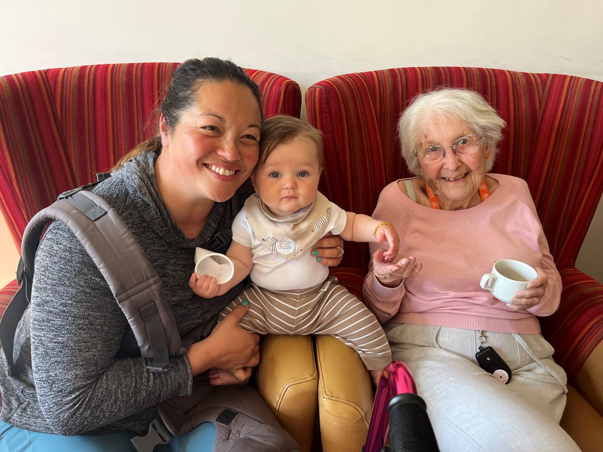 thermbi's tweet image. A big thank you to the parents and the children at @BoppinBunnies for bring joy to our residents at Prince George Duke of Kent Court, in #Chislehurst. Everyone enjoyed the sing-alongs and musical instruments. πͺπ₯
π To read more, visit: bit.ly/4iUplHb