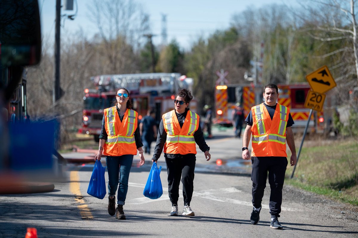 On April 27, TFS responded to a 4-alarm grass fire near Finch/Meadowvale with support from Pickering &amp; Oshawa Fire. Support 7—run entirely by volunteers—was on scene providing rehab. One firefighter was taken to hospital as a precaution. Thank you all.