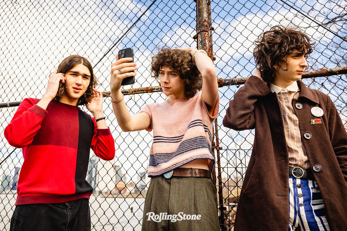 Simon Vozick-Levinson (@simonwilliam) on Twitter photo 📢 new interview up now at rolling stone! i chatted with Lifeguard, who made one of my favorite debuts of the year. get excited for this album if you like catchy, original guitar music! it's seriously so good. photos by
<a href="/Grifflotz/">Griffin Lotz</a>
rollingstone.com/music/music-fe… 📢 new interview up now at rolling stone! i chatted with Lifeguard, who made one of my favorite debuts of the year. get excited for this album if you like catchy, original guitar music! it's seriously so good. photos by
<a href="/Grifflotz/">Griffin Lotz</a>
rollingstone.com/music/music-fe…