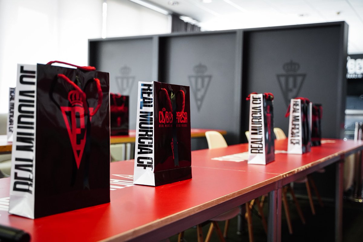 Real Murcia CF tweet media