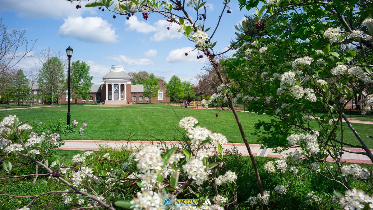 Hens among the best in NCAA's Academic Progress Rate 📚

📰: bit.ly/3EXKK4i