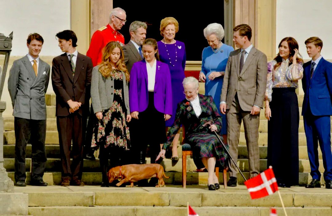 royalchildren_'s tweet photo. Danish Royal Family attends Queen Margrethe's 85th birthday, at Fredensborg Palace in Fredensborg, Denmark π -April 16th 2025.
.
#KingFrederik #QueenMary #CrownPrinceChristian #PrincessIsabella #PrinceVincent #PrincessJosephine #CountNikolai #CountFelix #QueenMargrethe https://t.co/yyQviCuX8M