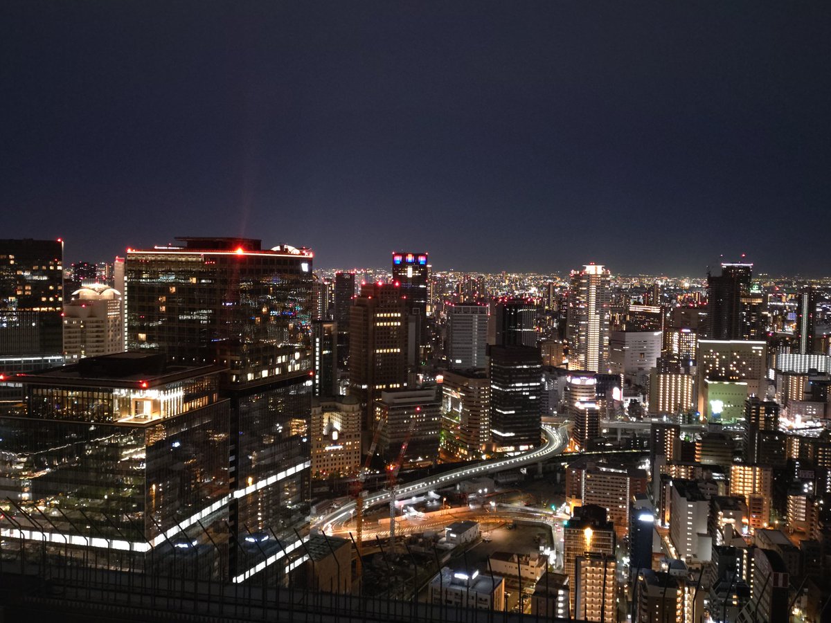 sika________'s tweet photo. 梅田スカイからの風景すごい綺麗 https://t.co/0NVosCAyRM