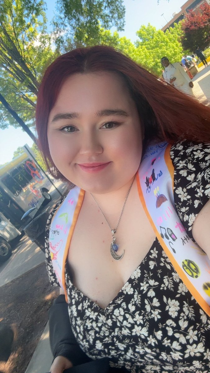 edenofarcadia's tweet image. so i did a thing…🎓
#Gradation