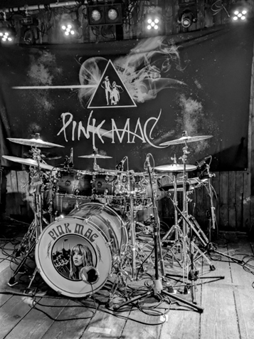 📢📢📢 Great news!  Our colleague, Karen, held a charity event for Crohn’s &amp; Colitis UK, raising a total of £500!  

Delighted for Mathews Comfort to support Karen's efforts!   👏👏👏

#MathewsComfort #CrohnsColitisUK