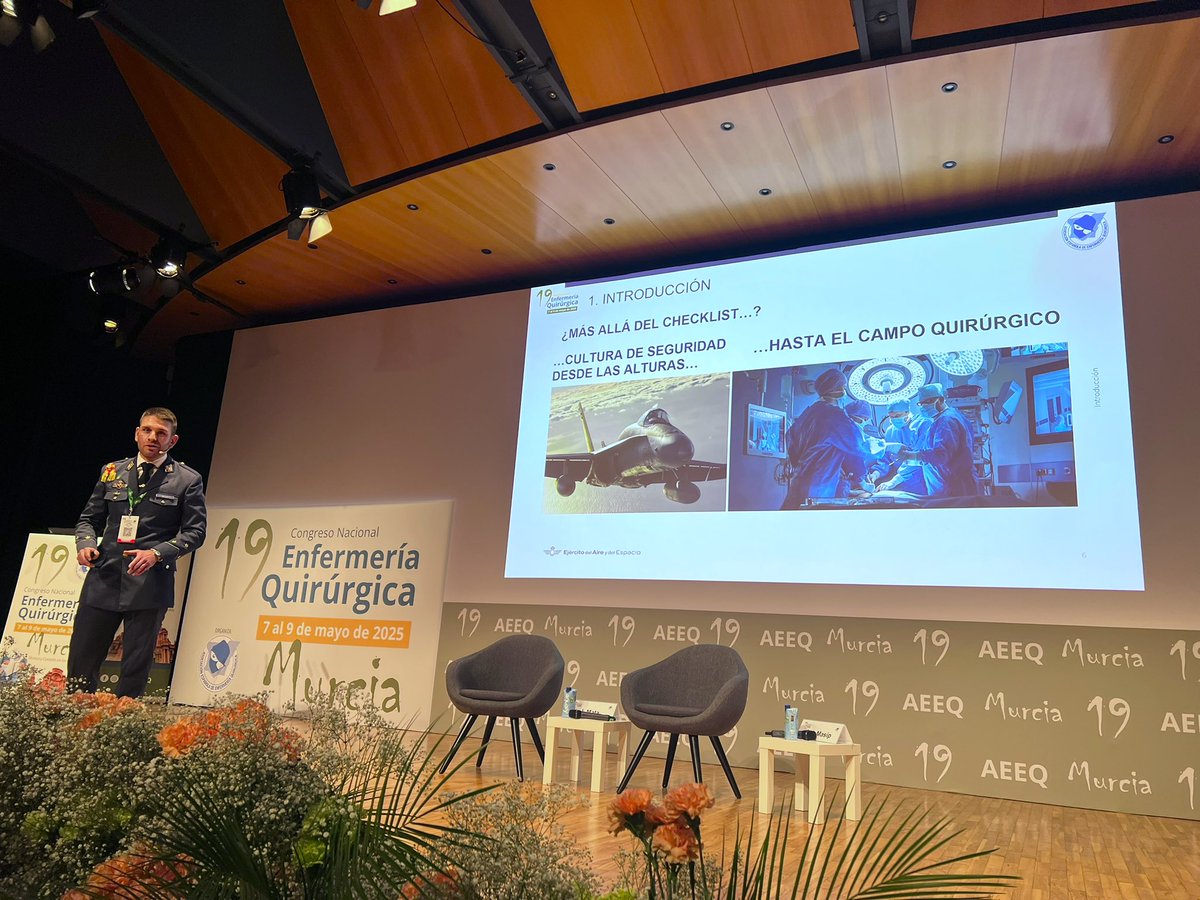📌 El check-list no debe de verse como algo aburrido y tedioso, sino como algo necesario.
📌 ¿ Aportamos todo lo que podemos en la seguridad del paciente o nos quedamos a medias tintas? 
📌 Iñaki Mata. Piloto del ejército de aire y espacio. Conferencia Imaugural
#19AEEQ