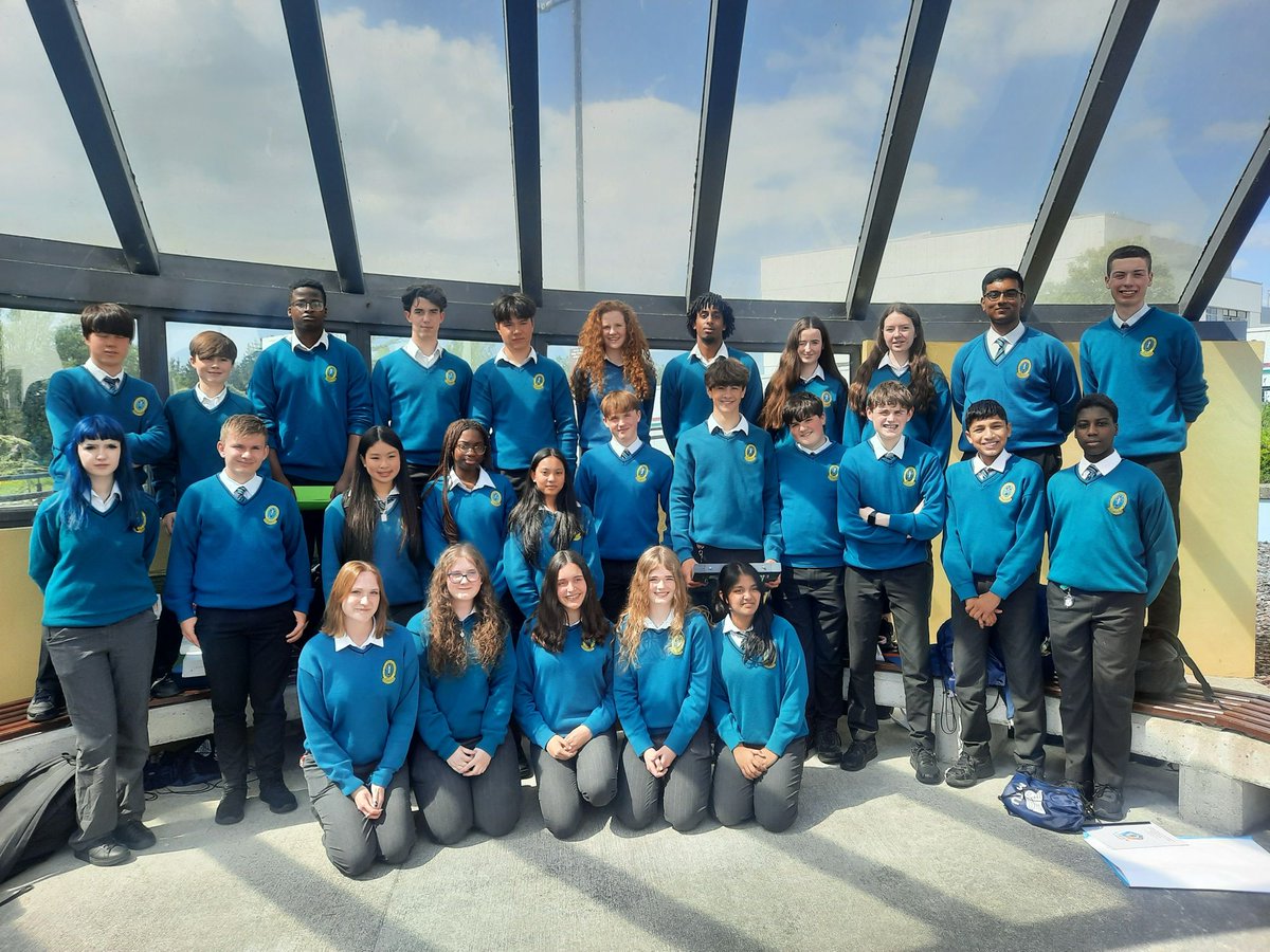 Well done to our 2025 Science Club stars—5 awards at #Scifest! Huge congrats to Abigail, Jeri &amp; Jolin; Gearoid, Ben &amp; Cian; Moira &amp; Aisling; Conan, Torran &amp; Feidhlim; and Kai &amp; Benedek for your incredible STEM projects. You’ve made us all proud!