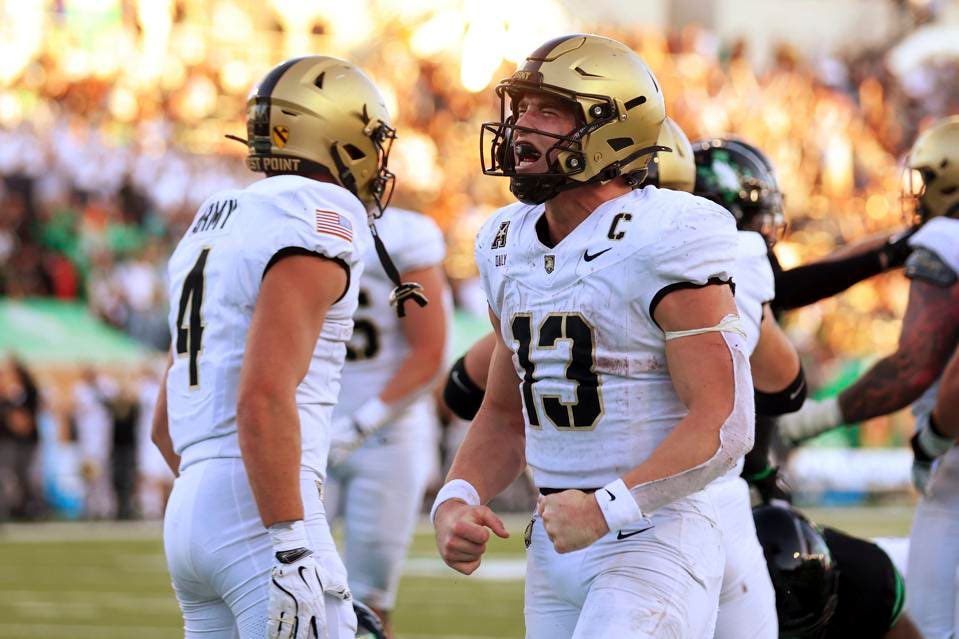 MICHAEL TAYLOR II (@26michaeltaylor) on Twitter photo #AGTG After a great conversation with <a href="/cblackshear/">Cheston Blackshear</a> I am excited to announce I have received my second D1 scholarship offer to play for the <a href="/ArmyWP_Football/">Army Football</a> Black Knights! #GoArmy
<a href="/CoachSaturnio/">Sean Saturnio</a> <a href="/NickGatto/">Nick Gatto</a> <a href="/HKA_Tanalski/">Adam</a> <a href="/CoachDavis82/">Raymond Davis</a> <a href="/STHFootball/">St. Thomas Football</a> <a href="/TFloss32/">Todd Glawson</a> #AGTG After a great conversation with <a href="/cblackshear/">Cheston Blackshear</a> I am excited to announce I have received my second D1 scholarship offer to play for the <a href="/ArmyWP_Football/">Army Football</a> Black Knights! #GoArmy
<a href="/CoachSaturnio/">Sean Saturnio</a> <a href="/NickGatto/">Nick Gatto</a> <a href="/HKA_Tanalski/">Adam</a> <a href="/CoachDavis82/">Raymond Davis</a> <a href="/STHFootball/">St. Thomas Football</a> <a href="/TFloss32/">Todd Glawson</a>