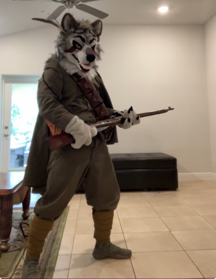 ToastyGhosty12's tweet image. Finally got to wear my Alpini outfit with fursuit this morning :&amp;gt; 

I play too much Isonzo