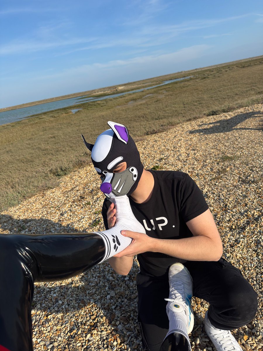 Enjoying the moment with <a href="/PongoPuppy/">Pongo🔜</a> 😈