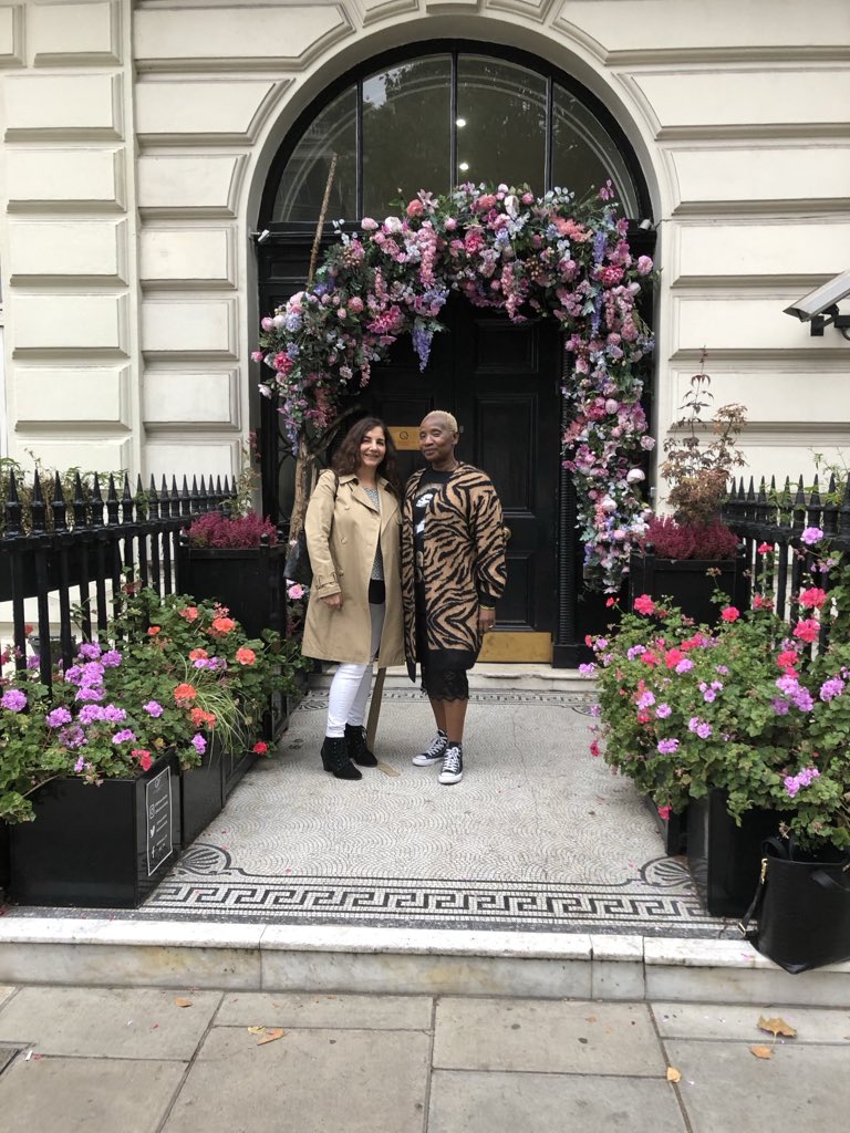 Janet Fyle MBE (@consideredview) on Twitter photo #tbt me & my BFF <a href="/n66lam/">Neelam Sarkaria (she/her/hers)</a> π #tbt me & my BFF <a href="/n66lam/">Neelam Sarkaria (she/her/hers)</a> π