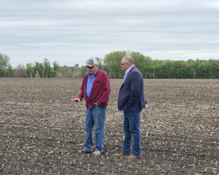 Great day yesterday hosting British Consul General Richard Hyde on the Duncan Farm! Always a pleasure to build relationships with our international partners and showcase the strength of Illinois agriculture. <a href="/UKinChicago/">UK Consulate Chicago</a>