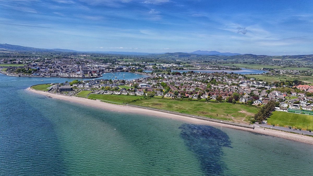 EddieDee_'s tweet image. Where else would you get this on a day like today,Sunny South East living up to its name for sure 🌞⛵️🌊😊 #Dungarvan #Abbeyside #luckytolivehere  @AimsirTG4 @CarlowWeather @wlrfm @WaterfordCounci @DvanChamber @DungarvanTIO @deric_tv  #VMWeather @Failte_Ireland @DiscoverIreland