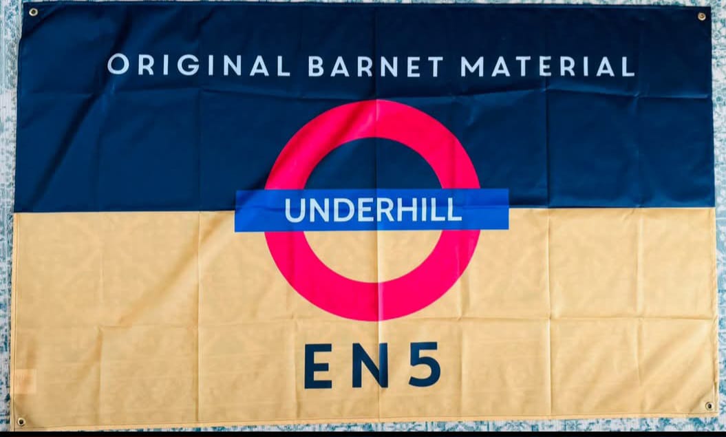 tyronewarren819's tweet image. Random ish!
#Spacemen3 #CherryBlossom #BarnetFC #Portrait