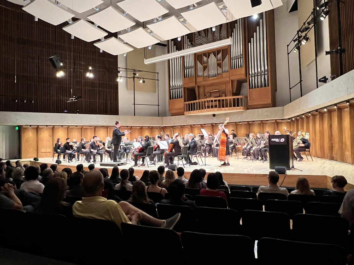 DrSteveWengel's tweet photo. Amazing concert last night of the Nebraska Medical Orchestra &amp; Choir! We all got to sing a round with the choir, saw it he beauty of “Bridge Over Troubled Waters” being signed, and heard the virtuoso solo from MD/PhD student Jake Son! https://t.co/QPkoozUREB