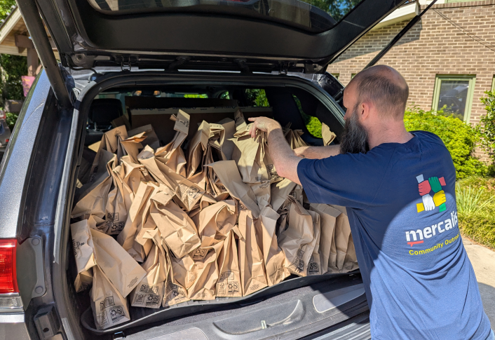 We're so grateful for the support from <a href="/_mercalis/">Mercalis</a>! Their team packed 100+ grab-and-go bags for our guests—one guest said it brought a smile after a hard hospital day.
Thank you for showing such compassion and care. 

👉secufamilyhouse.org/get-involved
#CommunitySupport #MakingADifference