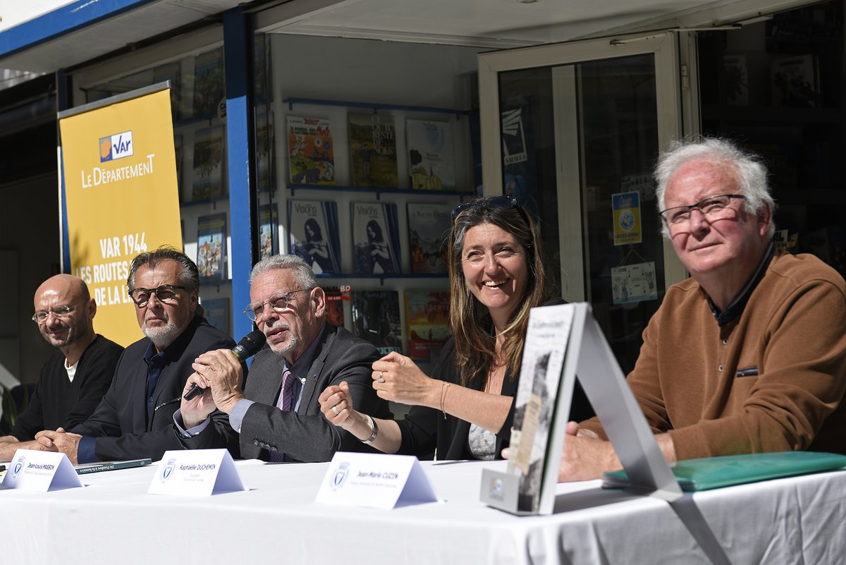 Departement du Var 83 (@departement_var) on Twitter photo 📚Ce matin <a href="/LibrairieFalba/">Librairie Falba</a> présentation du livre "De l'ombre à la lumière, le Var de 1939 à 1945". A l'initiative du Pdt <a href="/jlmasson83/">Jean-Louis MASSON</a>, sous la direction de <a href="/DucheminRapha/">Raphaëlle Duchemin</a>, il rend un vibrant hommage, à partir de témoignages, au Var et à ses héros 🇫🇷. 📚Ce matin <a href="/LibrairieFalba/">Librairie Falba</a> présentation du livre "De l'ombre à la lumière, le Var de 1939 à 1945". A l'initiative du Pdt <a href="/jlmasson83/">Jean-Louis MASSON</a>, sous la direction de <a href="/DucheminRapha/">Raphaëlle Duchemin</a>, il rend un vibrant hommage, à partir de témoignages, au Var et à ses héros 🇫🇷.