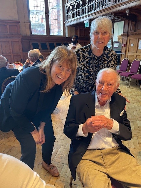 On the eve of the 80th Anniversary of VE Day, let's take a moment and wish Bill Wake, one of Croydon's oldest WW2 veterans a very Happy 103rd Birthday! 🎂🍾Thank you Bill for your service.