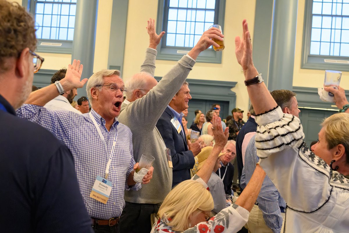 Washington and Lee University (@wlunews) on Twitter photo This week, there was plenty of Spring Term fun both on and off campus, and everyone enjoyed themselves at Alumni Weekend! See it all and more in this week’s #SOC!
📸 View the entire album on The Columns: columns.wlu.edu/soc/soc-05-07-… This week, there was plenty of Spring Term fun both on and off campus, and everyone enjoyed themselves at Alumni Weekend! See it all and more in this week’s #SOC!
📸 View the entire album on The Columns: columns.wlu.edu/soc/soc-05-07-…