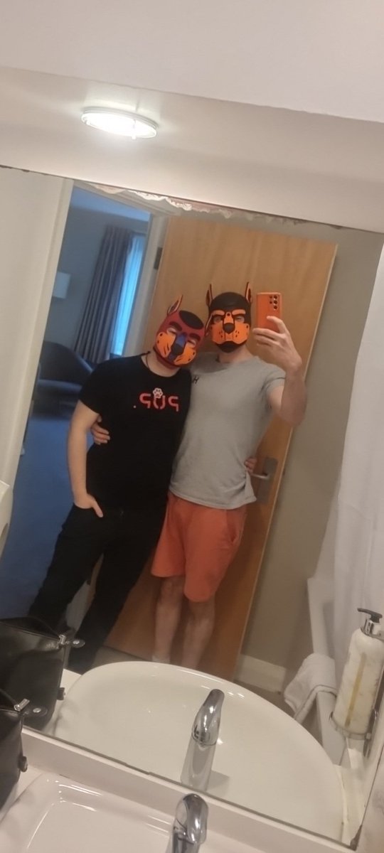 Night in with the <a href="/PupZircon/">Pup Zircon</a>
