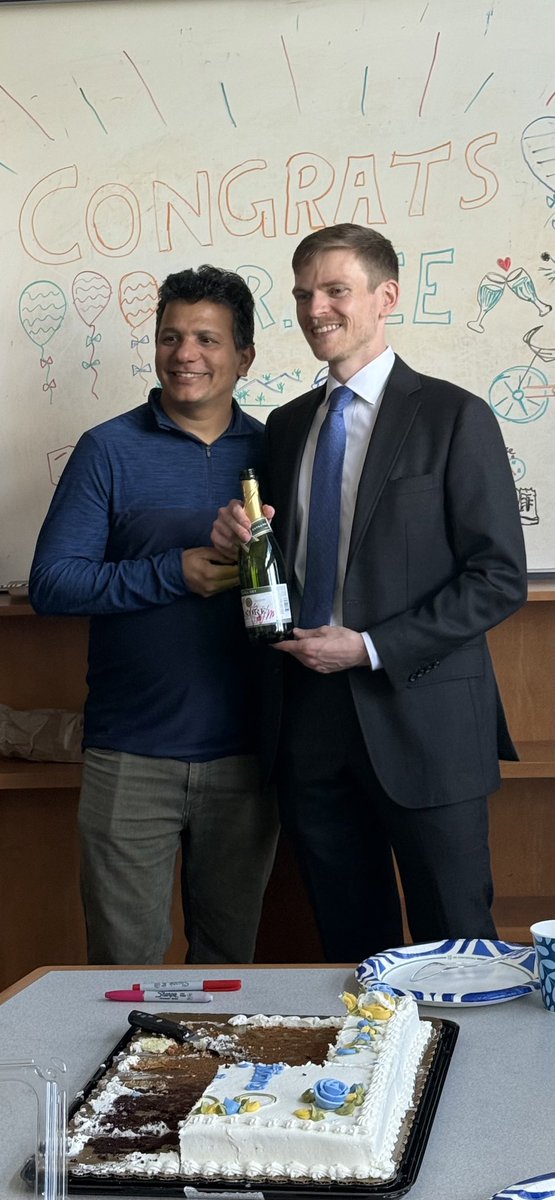 Giri_Research's tweet image. Number 11 down! Congratulations Dr Lee!