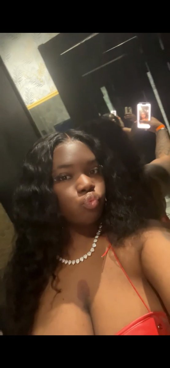 dess_xx's tweet image. #WomanCrush ❤️✨