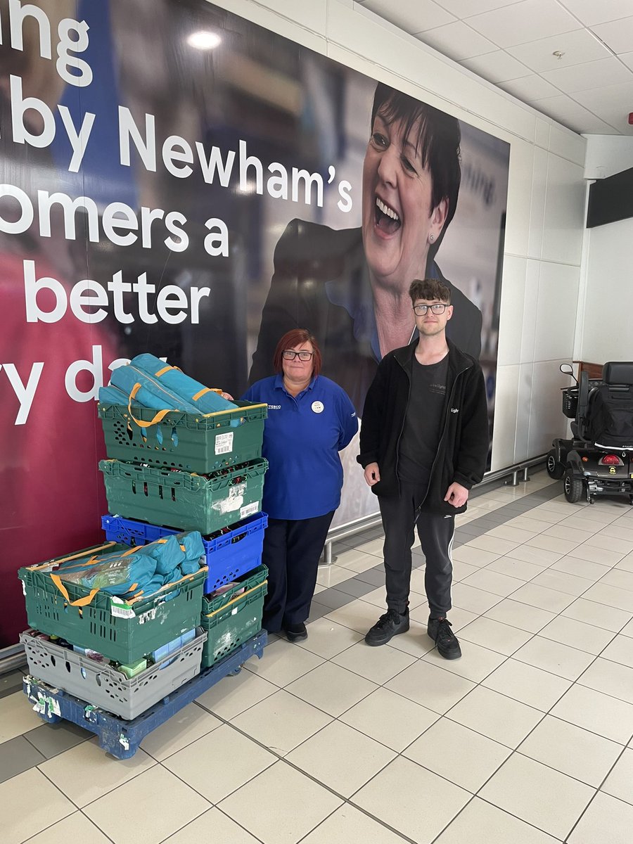 NitelightC's tweet image. A very big thank you to Tesco, Coulby Newham for their donation of tents and toiletries 👏 very much appreciated, thank you 😊❤️
#CommunitySupport #basicessentials #cashlessaid #helpingothers