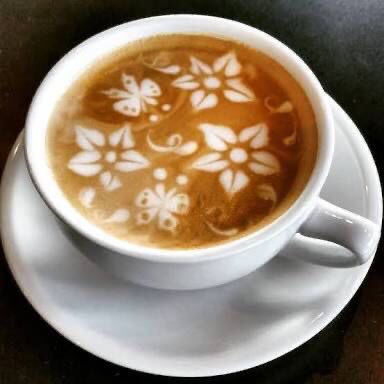 quackfright's tweet image. hot coffee & dirty paintbrushes —— a c!karlity smau!
Quackity owns his own cafe that is totally 100% normal and is not involved with any illegal activities. Karl is an artist that decides to try ordering at the coffee shop across the road from the art studio he’s renting.