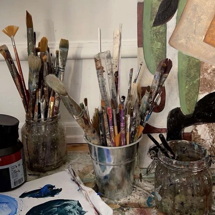 quackfright's tweet image. hot coffee & dirty paintbrushes —— a c!karlity smau!
Quackity owns his own cafe that is totally 100% normal and is not involved with any illegal activities. Karl is an artist that decides to try ordering at the coffee shop across the road from the art studio he’s renting.