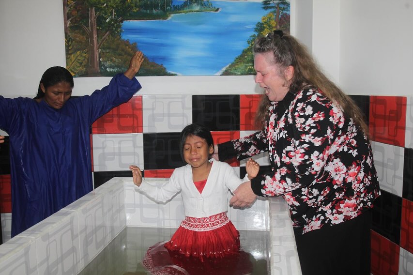 EcMissions's tweet image. So excited for these beautiful souls that were baptized in Jesus Name on Sunday! Revival is happening in Ecuador. God is moving in a mighty way!