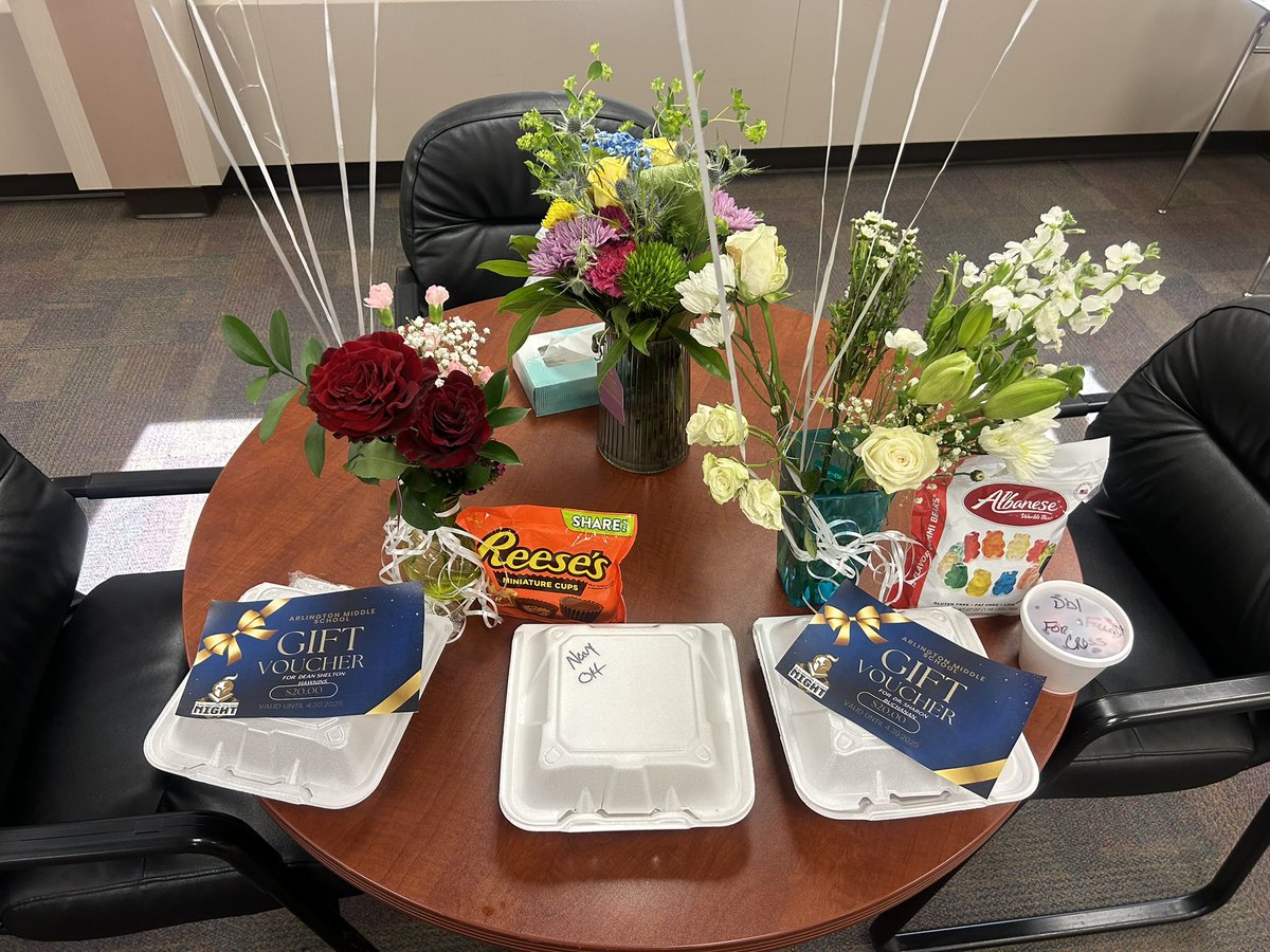 Arlington Middle School (@ips_arlingtonms) on Twitter photo We want to express our gratitude to our fantastic deans.Your leadership, support, and dedication make Arlington Middle School a great place to learn and grow. Thank you for all that you do! 🙌 #DeanAppreciation
#ArlingtonMiddleSchool
<a href="/Ms_Billups/">Dr. Iesha Billups</a>
<a href="/HawkinsShe145/">Shelton Hawkins 2</a> We want to express our gratitude to our fantastic deans.Your leadership, support, and dedication make Arlington Middle School a great place to learn and grow. Thank you for all that you do! 🙌 #DeanAppreciation
#ArlingtonMiddleSchool
<a href="/Ms_Billups/">Dr. Iesha Billups</a>
<a href="/HawkinsShe145/">Shelton Hawkins 2</a>