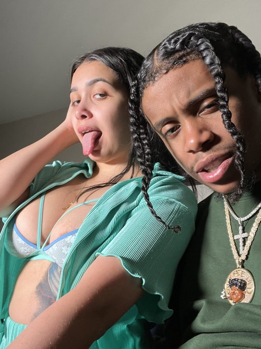 Watch Gaggasaurus Rex's leaked NSFW photo on TwXstars